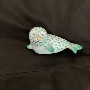 Herend Fishnet Green hand painted collectible baby seal with gold accent.